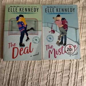 Elle Kennedy Off Campus book 1&2